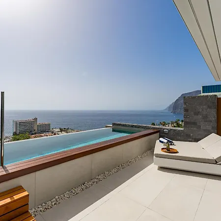Aquasuites Luxury Penthouse A01 Villa