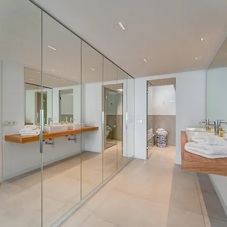 Aquasuites Luxury Penthouse A01 别墅